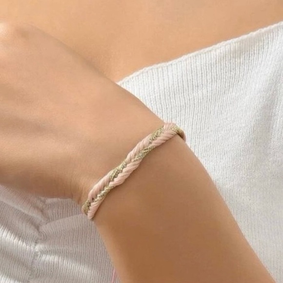 “Fishtail Braid” Pastel Pale Pink Thread & Gold Bugle Tube Bead Elegant Bracelet - Picture 3 of 6